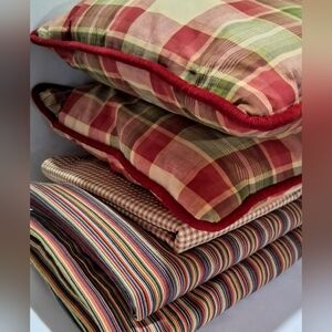 Custom Drapes, 2 Large Pillow Shams, & Pair of Throw Pillows - Nice! A $ Deal!